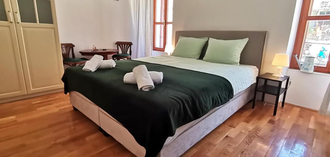 Studio Apartment L&G Ровин Екстериор снимка