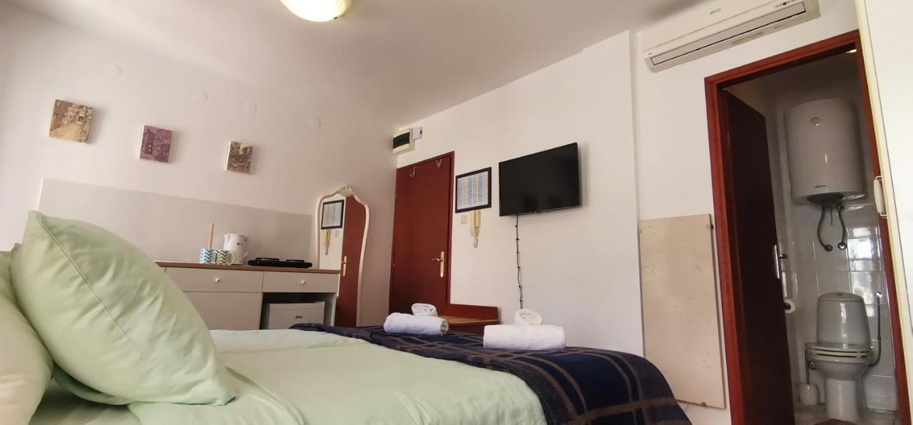 Studio Apartment L&G Ровин Екстериор снимка